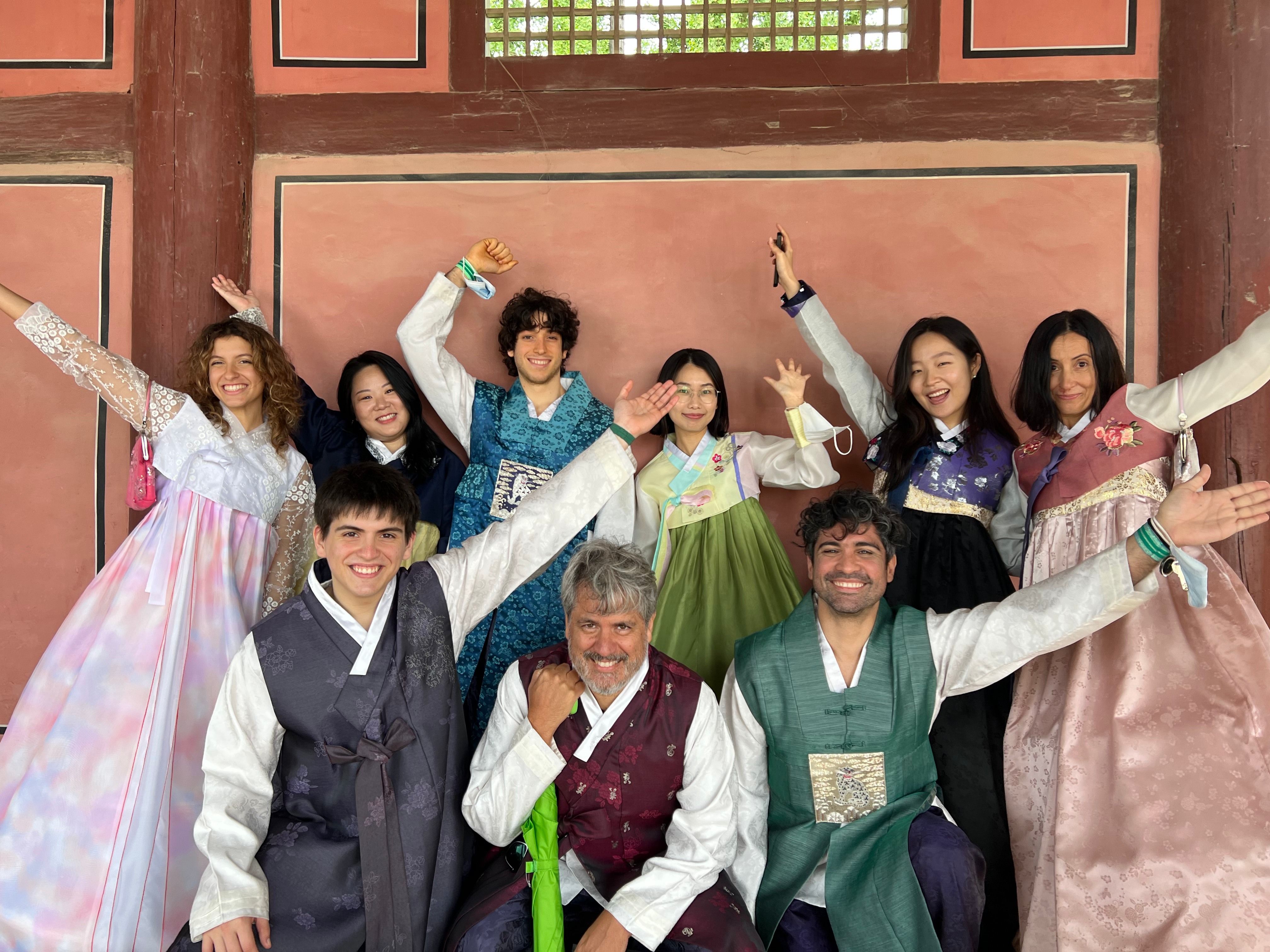 한국어 맞춤형 콘텐츠 제작과 현지 문화 반영의 중요성